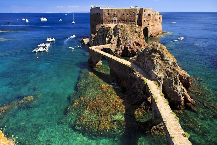 shutterstock_berlengas-peniche-portugal