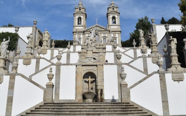 santuario-do-bom-jesus-do-monte-braga-escadaria