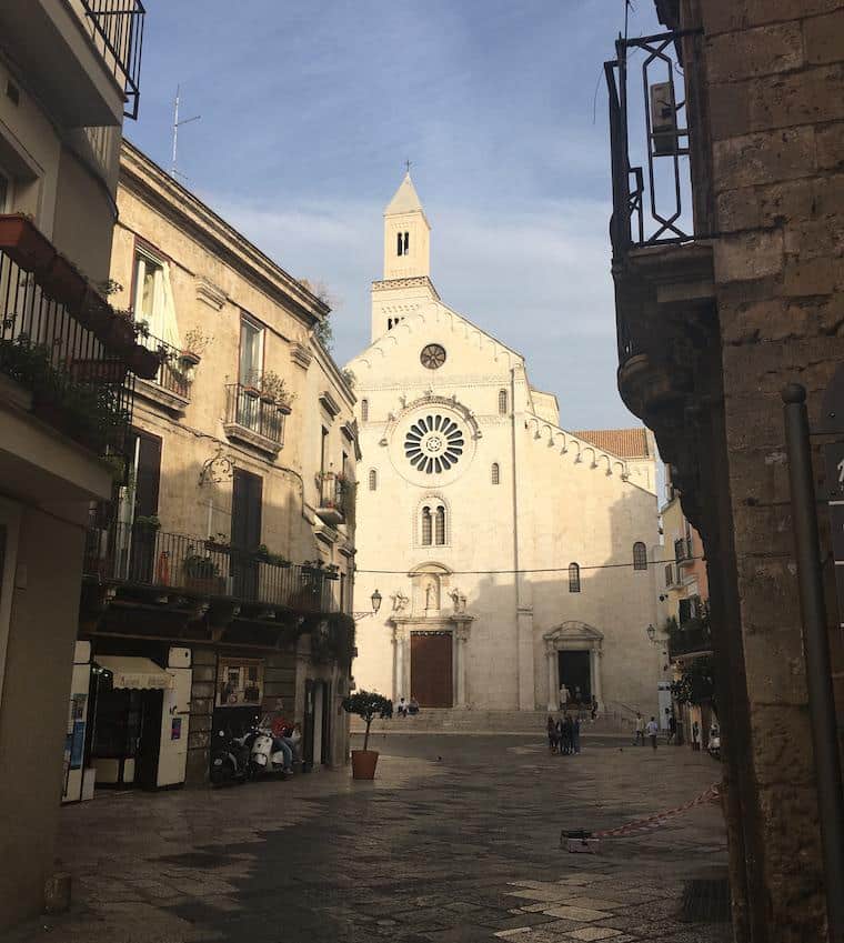 puglia e basilicata sul da italia bari igreja