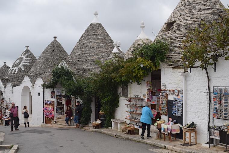 Alberobello casas Trulli lojas suvernirs turismo