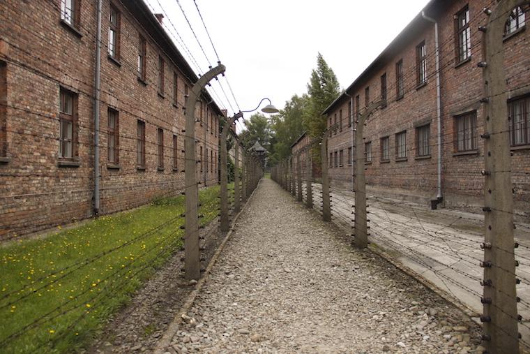 Visita ao campo de concentração nazista de Auschwitz - Cracóvia, Polônia