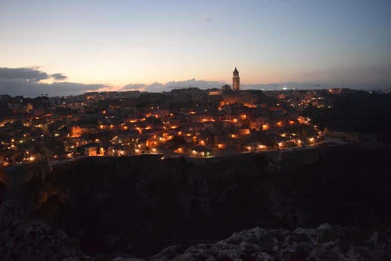 matera italia sassi vista noite