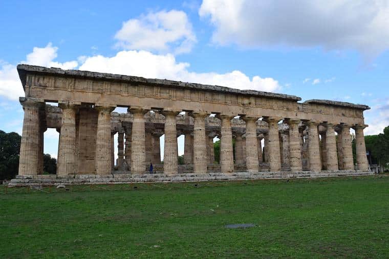 paestum italia templo apolo e hera