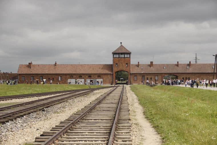 Visita ao campo de concentração nazista de Auschwitz - Cracóvia, Polônia