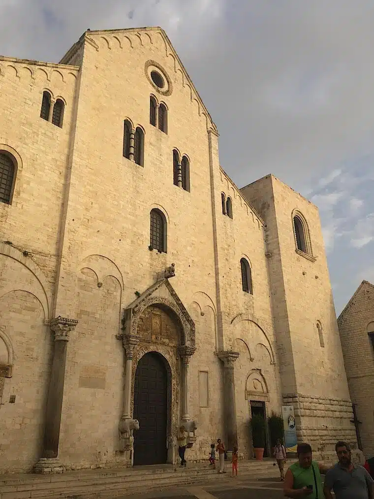 bari italia basilica sao nicolau