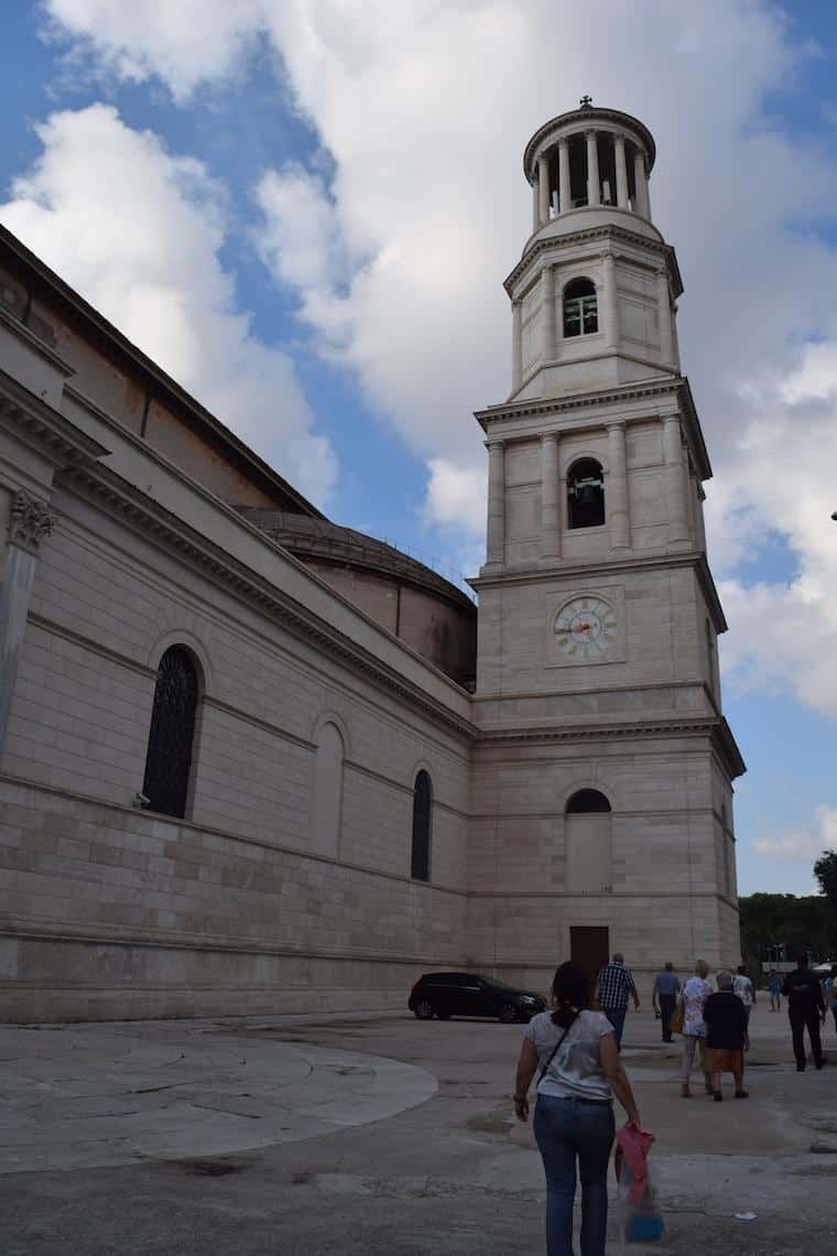 sao paulo fora dos muros roma torre lateral