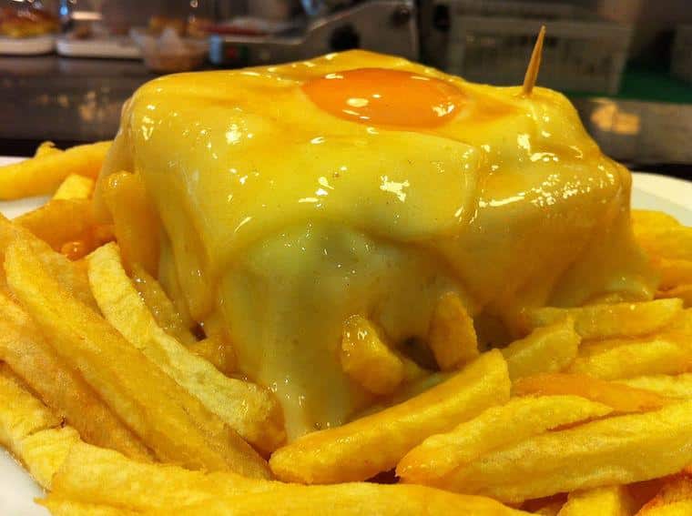 francesinha porto portugal wikimedia