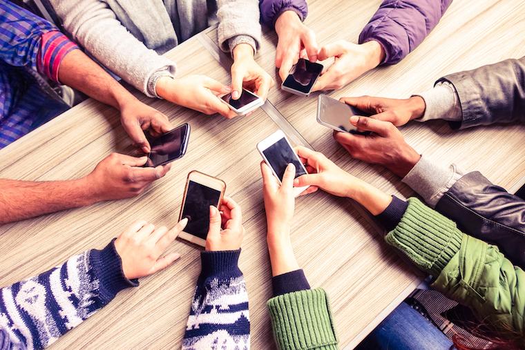 Celular na Europa sem roaming