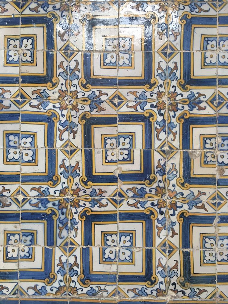 azulejos porto portugal 