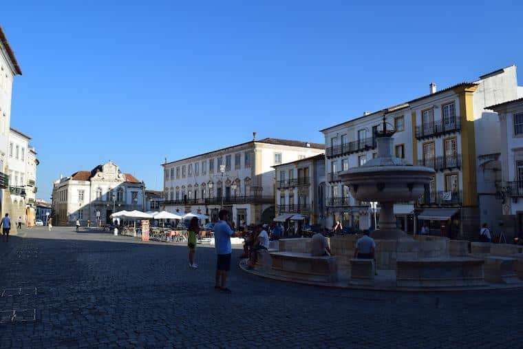 onde ficar em evora praca giraldo