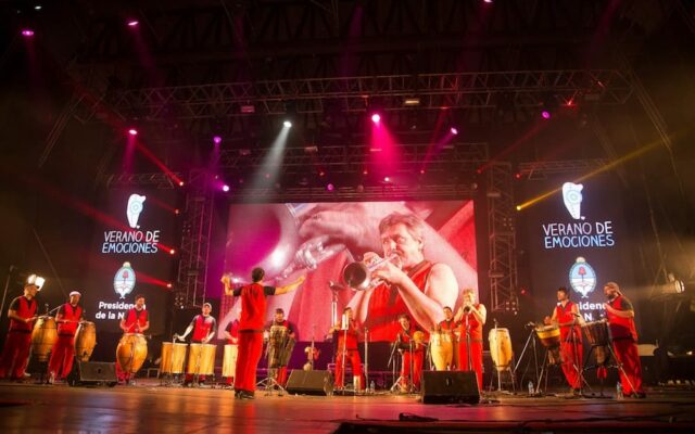 Bomba de tiempo, apresentação em Buenos Aires
