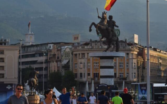 cropped-o-que-fazer-em-skopje-macedonia-ponte.jpg
