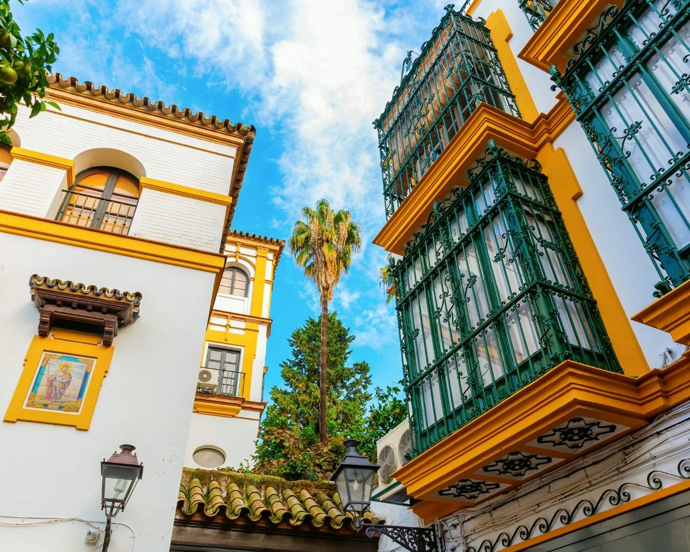 Santa Cruz: a juderia de Sevilha