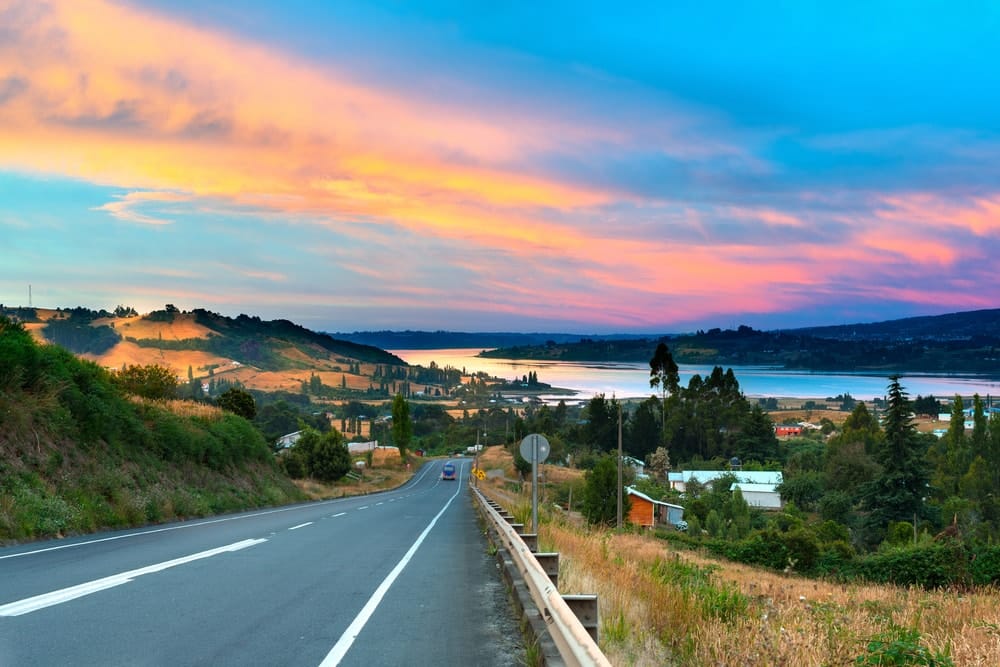 Estrada em Chiloé, Chile