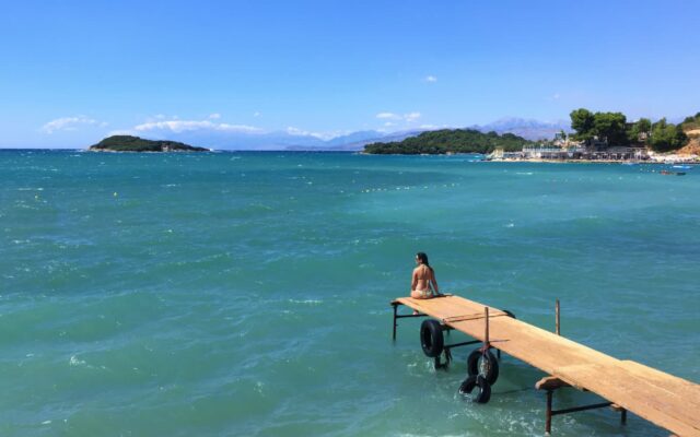 cliches de viagem instagram albania