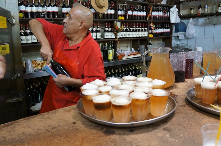 Terremoto, drink tradicional em Santiago do Chile