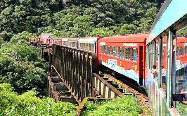 Trem da Serra do Mar Paranaense