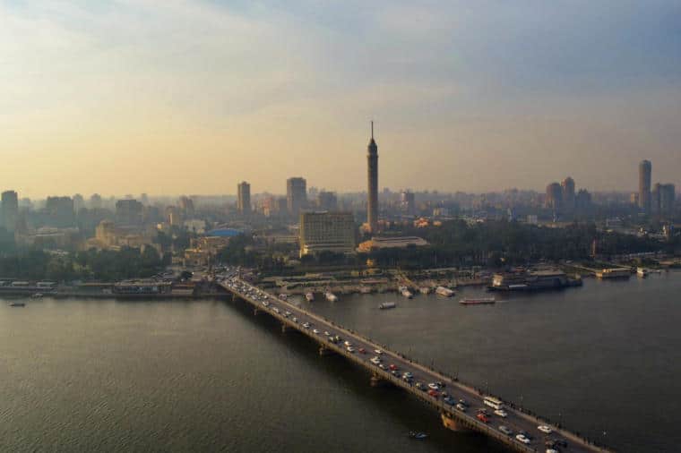 cairo predios e rio nilo