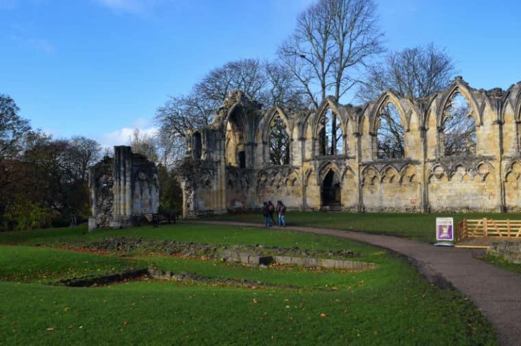 o que fazer em york inglaterra museum gardens