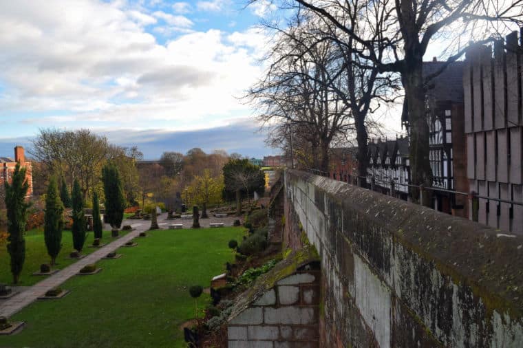 chester inglaterra muralha e jardins romanos