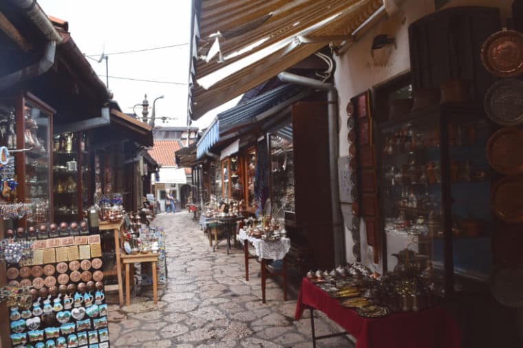 o que fazer em sarajevo bosnia rua