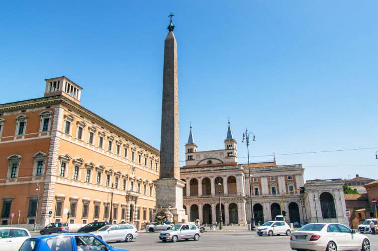 obelisco igreja san giovanni alterano