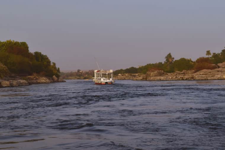 aswan egito cruzeiro barco 