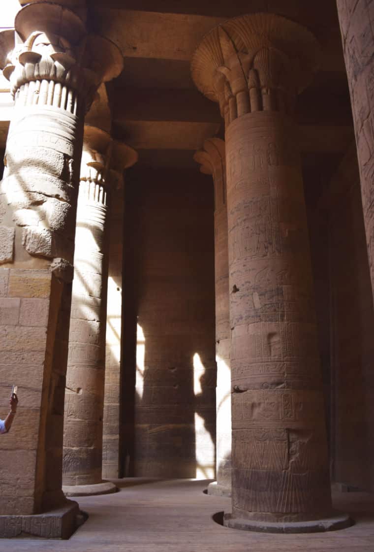 aswan egito templo de philae colunas