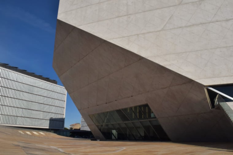 Casa da Musica Porto area externa