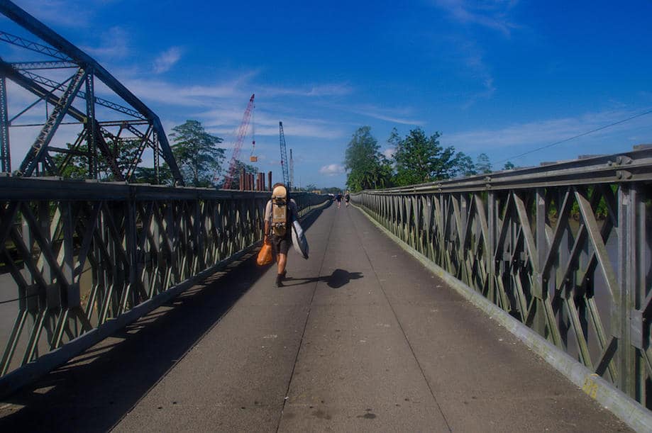 Foto de ponte da fronteira do Panamá