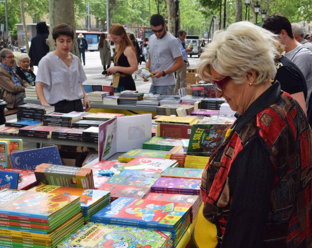 saint jordi barcelona festa livrarias