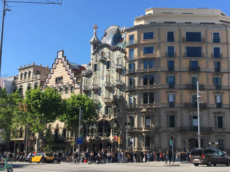 casas modernistas barcelona quarteirao da discordia