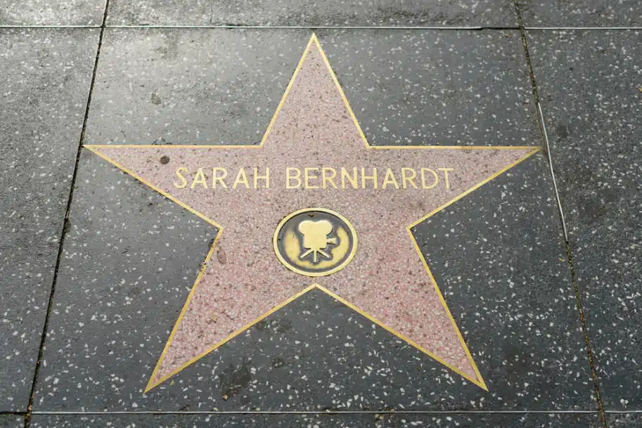 sarah Bernhardt calcada da fama