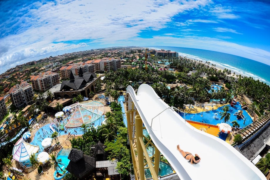 Toboáguas no Beach Park - parque aquático próximo a Fortaleza