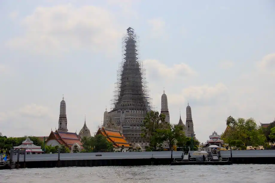 Wat Arun, o templo do amanhecer em Bangkok