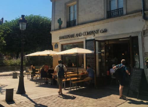 Shakespeare and Company livraria paris cafe