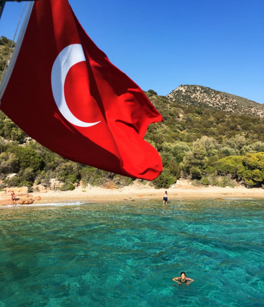 bodrum turquia mar verde bandeira