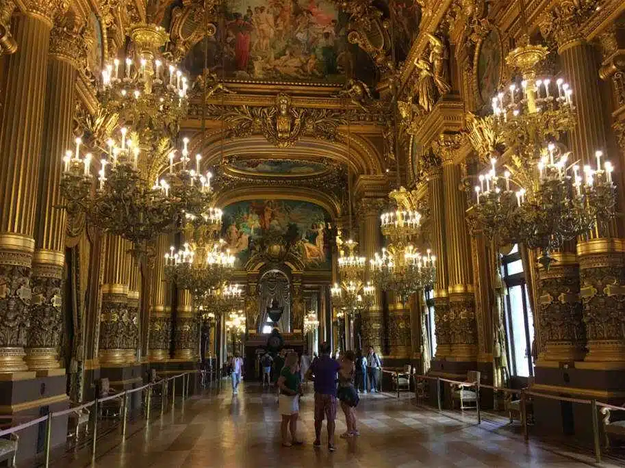 opera-garnier-paris-grand-foyer-dois