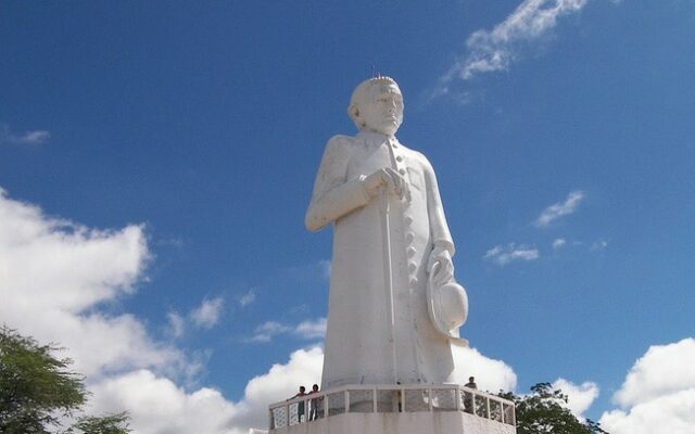 Estátua de Padre Cícero