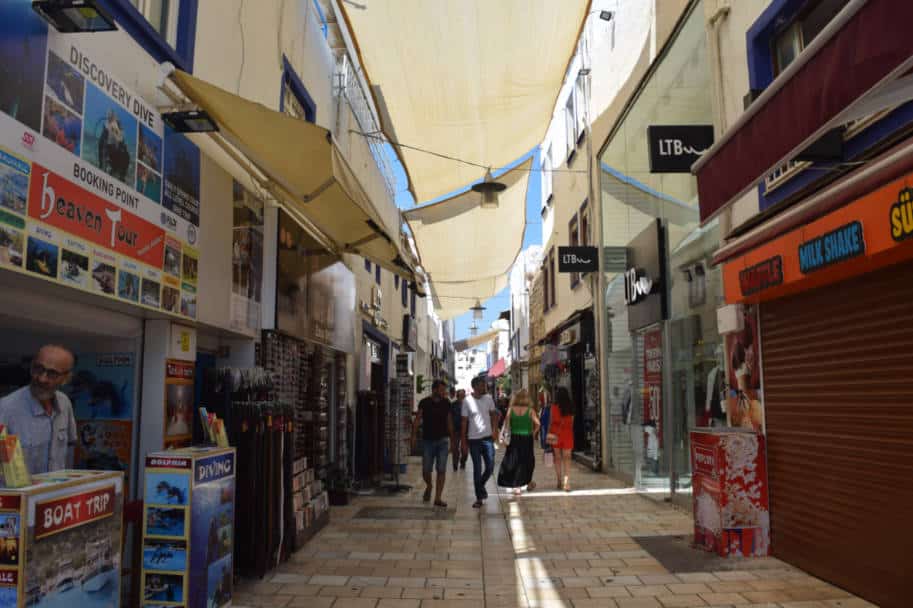 ruas do centro de bodrum