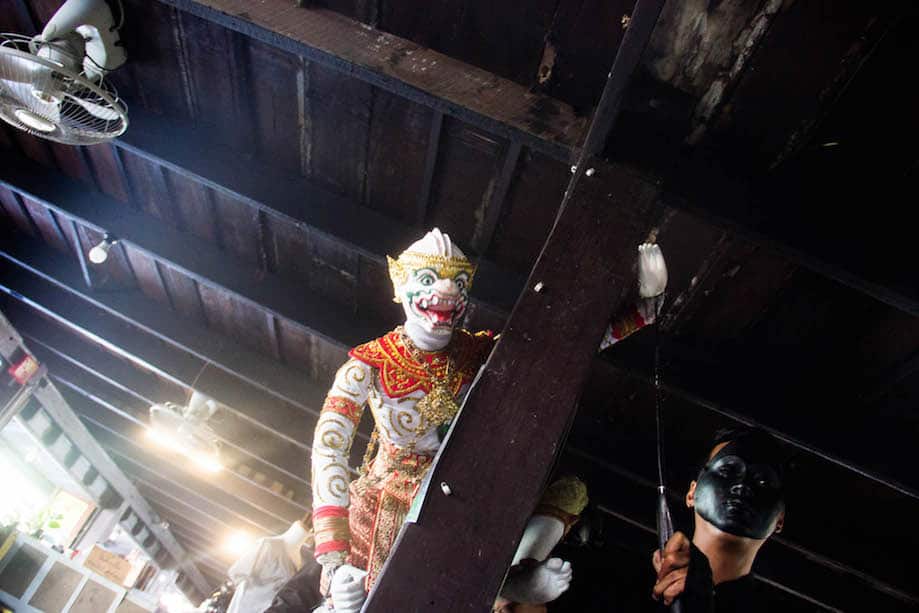 Apresentação do teatro de marionetes tailandês