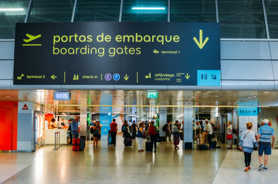 Resultado de imagem para saida aeroporto embarque