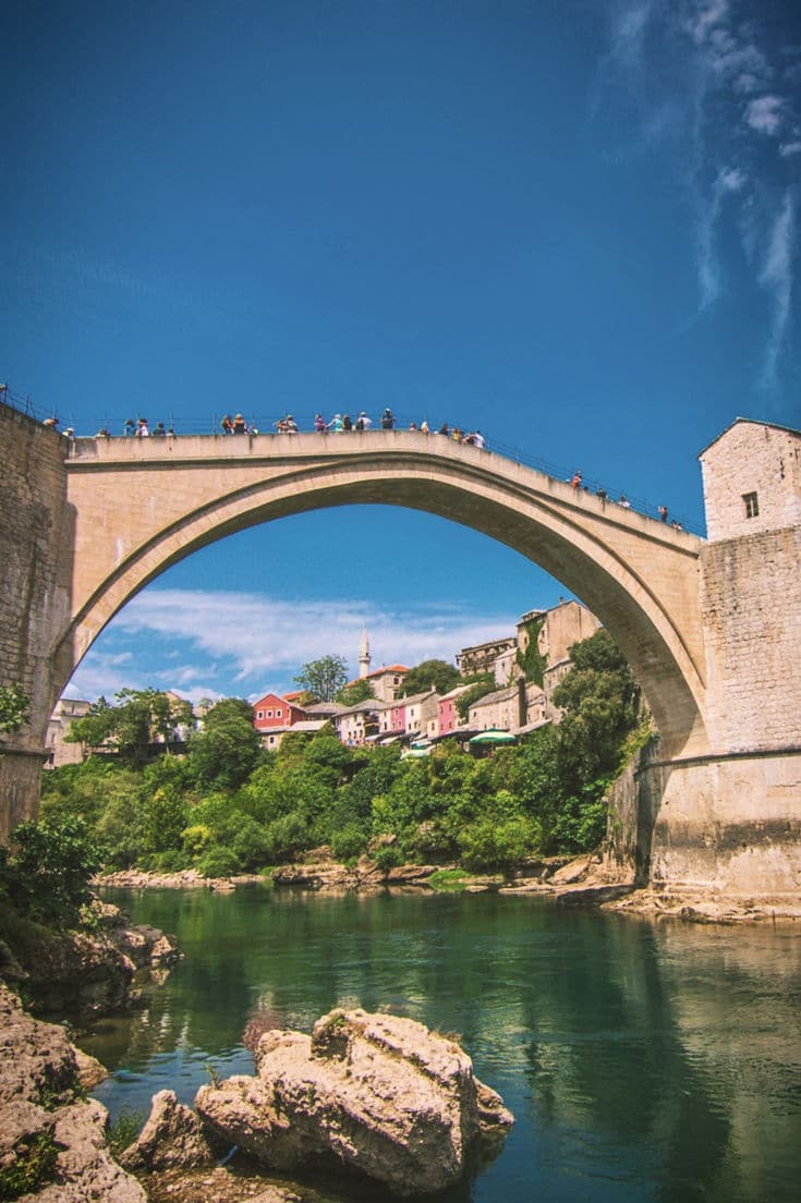 melhores lugares para viajar barato bosnia