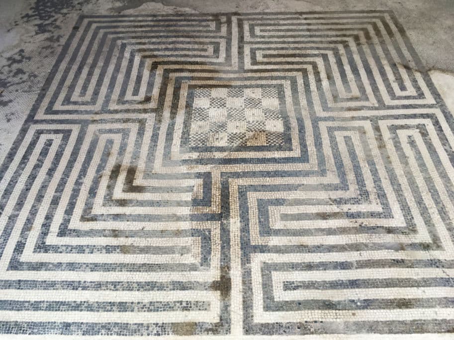 Casa dos Mosaicos Geometricos ruinas de pompeia italia