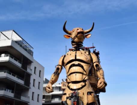 Minotauro Guardiao do Templo em Movimento mugindo