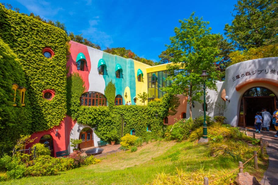 entrada do museu ghibli em Toquio