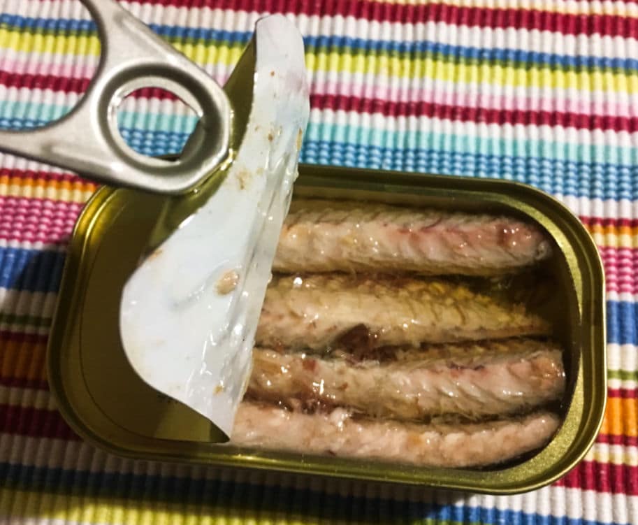 lata de peixe em conserva feita em portugal