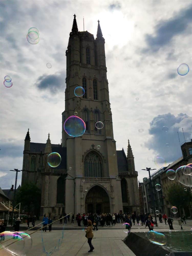 Catedral de St Bavo em Gent mystic lamb