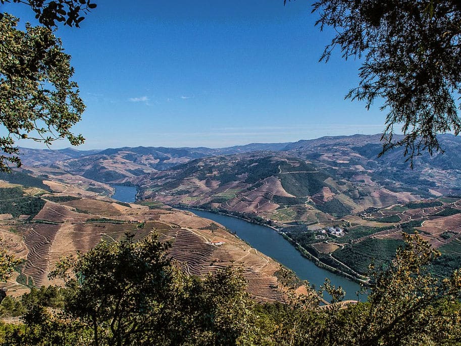 Sao Leonardo da Galafura vistas do rio douro