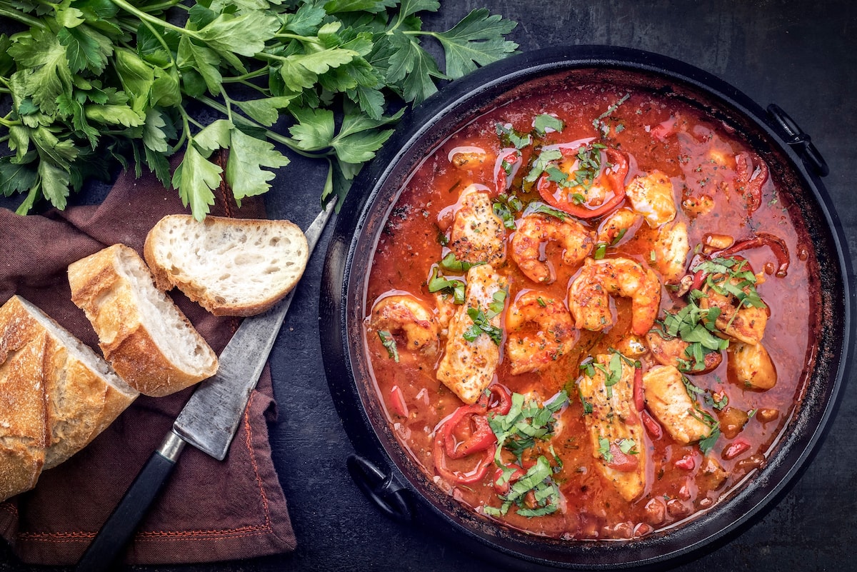 Prato de comida cajun, tipica do sul dos estados unidos
